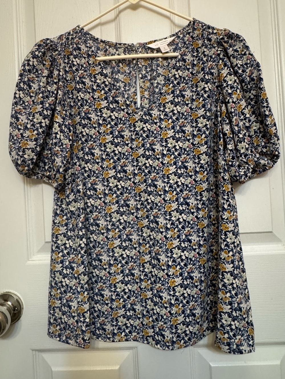 LC Lauren Conrad Navy and Yellow Floral Puff-Sleeve Blouse